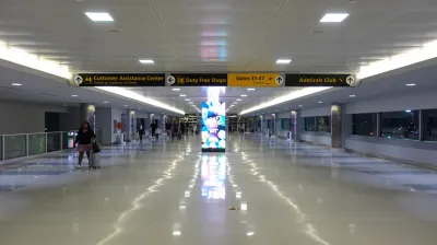 Eating at JFK on a Tight Layover Without Missing Boarding