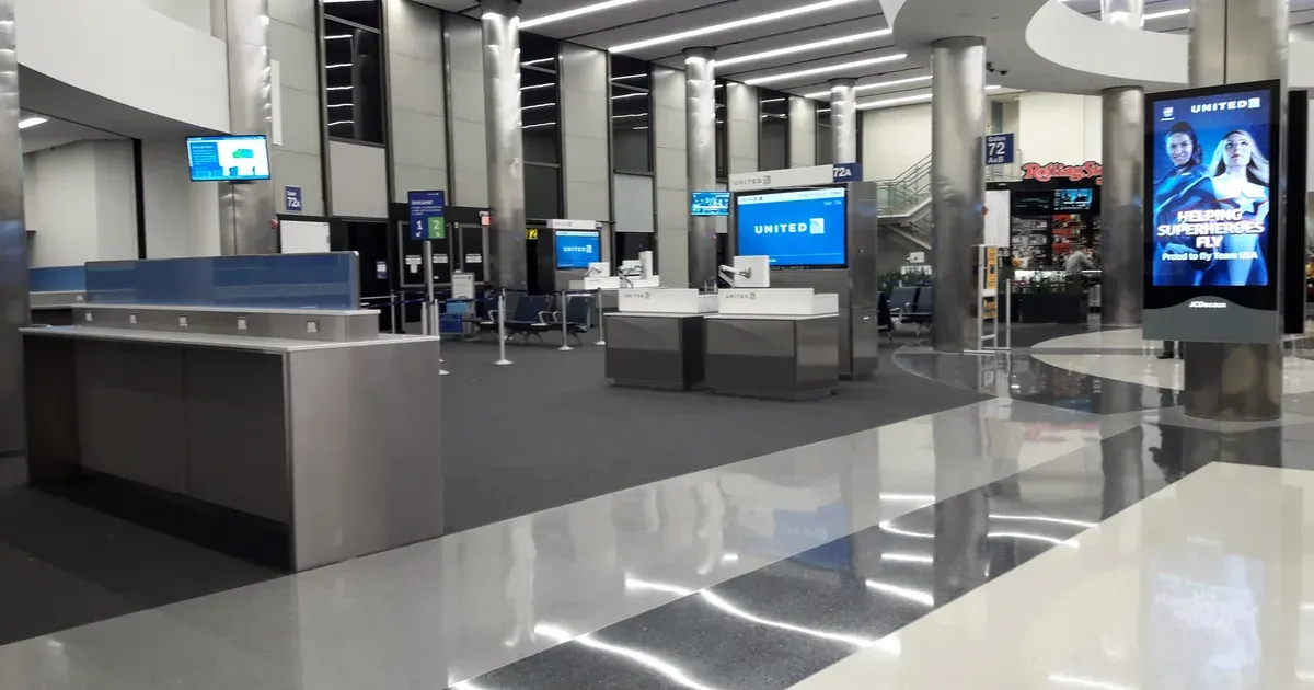 LAX Terminal 8 Has Four Restaurants. Walk to 7.