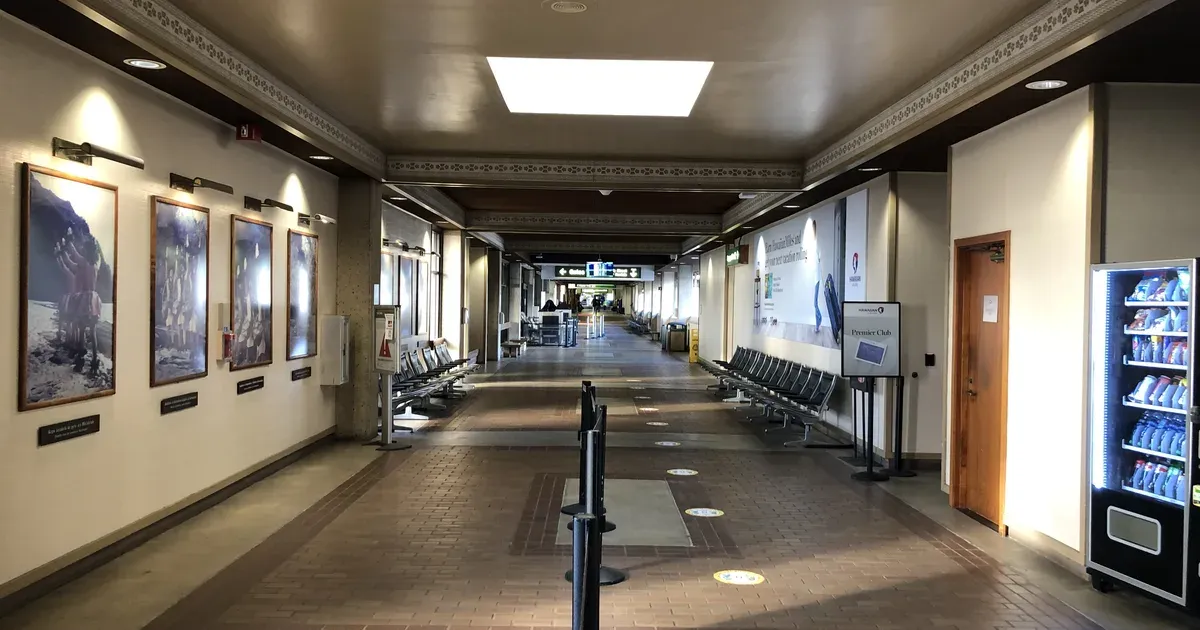 LIH Holiday Rush: Skip the Thursday Noon Security Line