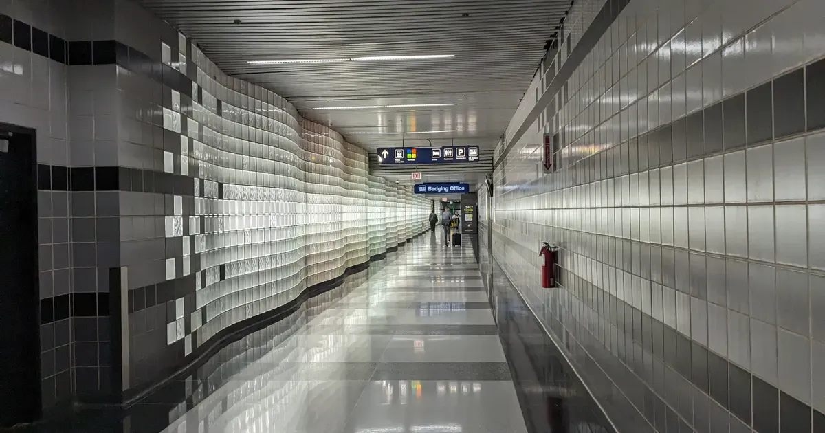 O'Hare Terminal 5 Shopping: 9 Stores, Four of Them Hudson