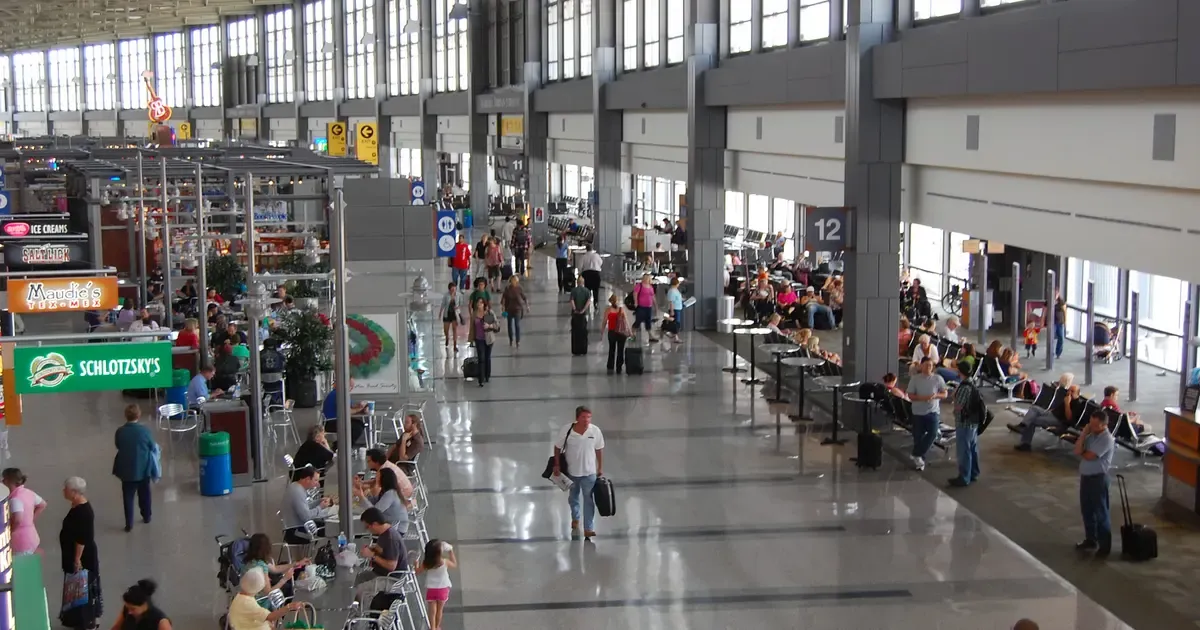 Peak Hour vs. Busy Day: Which One Actually Ruins Trips