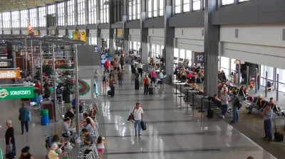 Peak Hour vs. Busy Day: Which One Actually Ruins Trips