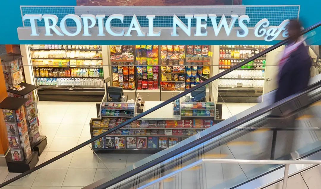 Tropical News Café
